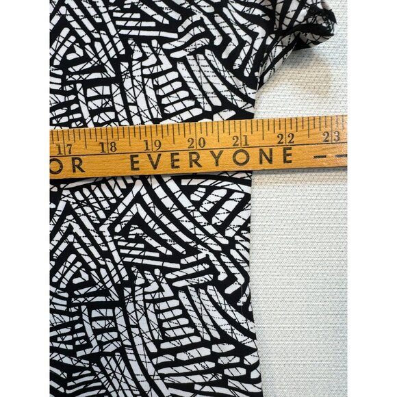 Christopher & Banks Womens Tunic Top Blouse XL Black & White Abstract Pattern - Picture 5 of 8